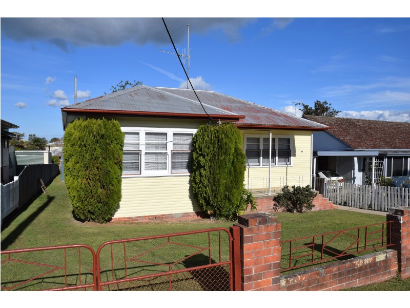 16 Richardson Street, Taree NSW 2430