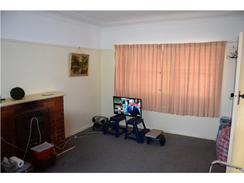 6 Crescent Avenue, Taree NSW 2430