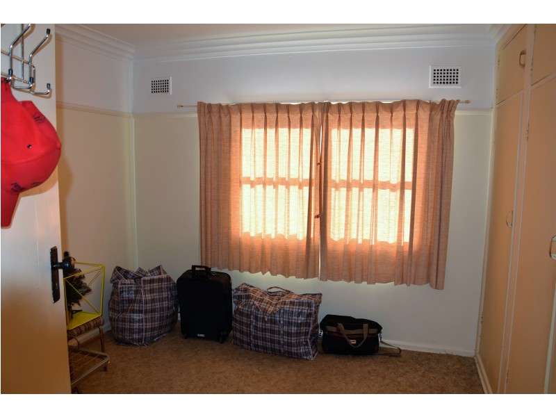 6 Crescent Avenue, Taree NSW 2430