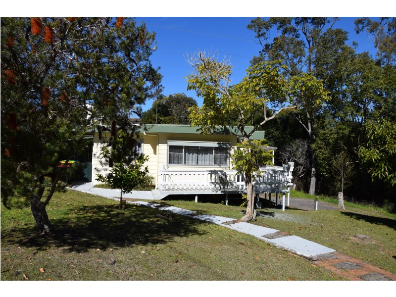 6 Boronia, Taree NSW 2430