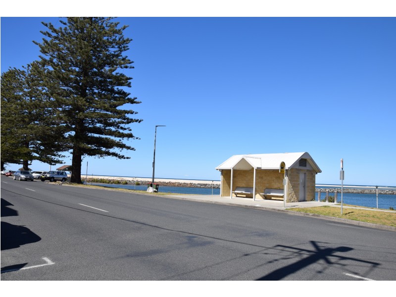 19 Beach Street, Harrington NSW 2427