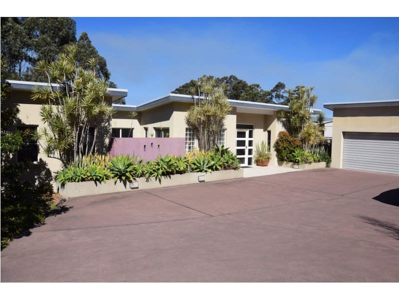 49 Hilltop Parkway, Tallwoods Village NSW 2430