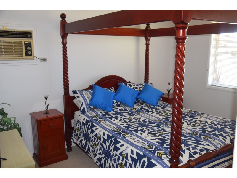 8 Hillcrest Close, Taree NSW 2430