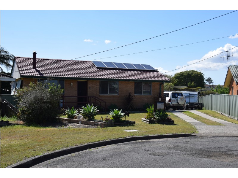 8 Hillcrest Close, Taree NSW 2430