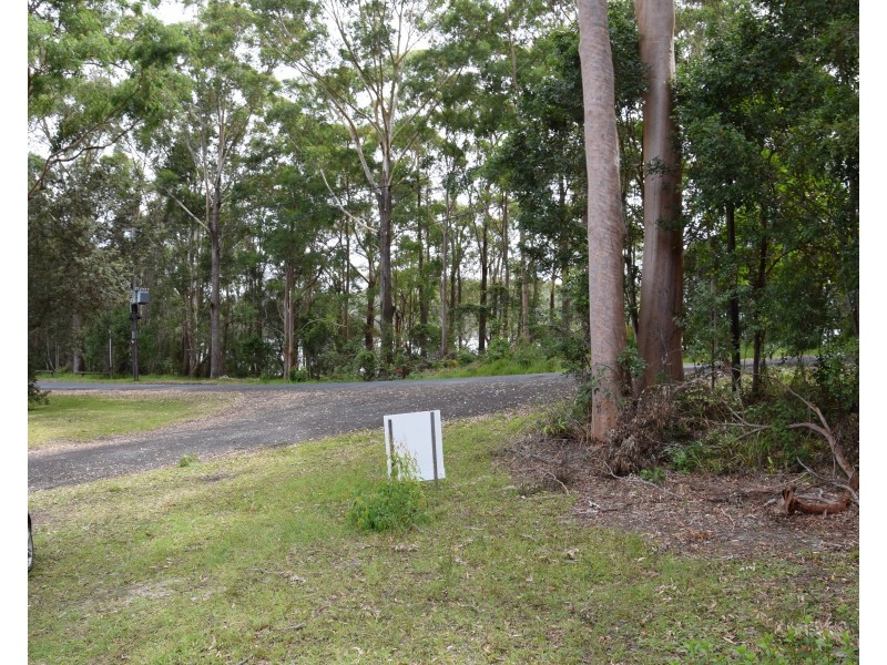 22 Amaroo Drive, Smiths Lake NSW 2428