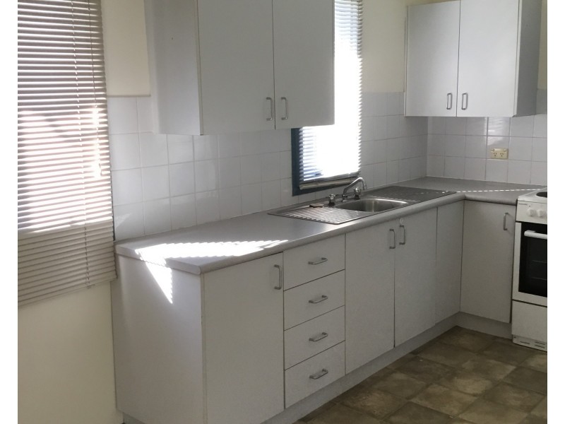 25 Valerie Street, Taree NSW 2430