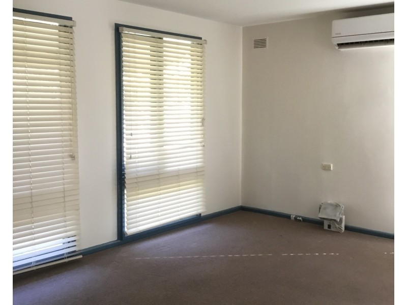 25 Valerie Street, Taree NSW 2430