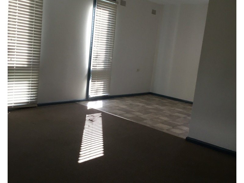 25 Valerie Street, Taree NSW 2430