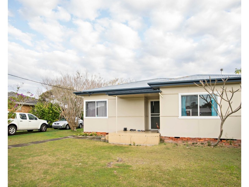 10 Cowper Street, Taree NSW 2430
