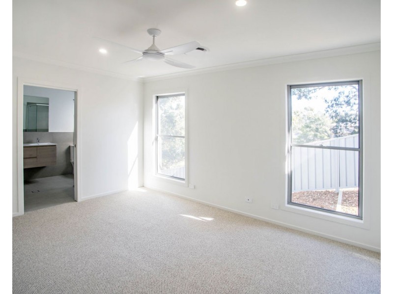 8 The Knoll, Tallwoods Village NSW 2430