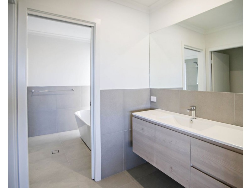 8 The Knoll, Tallwoods Village NSW 2430