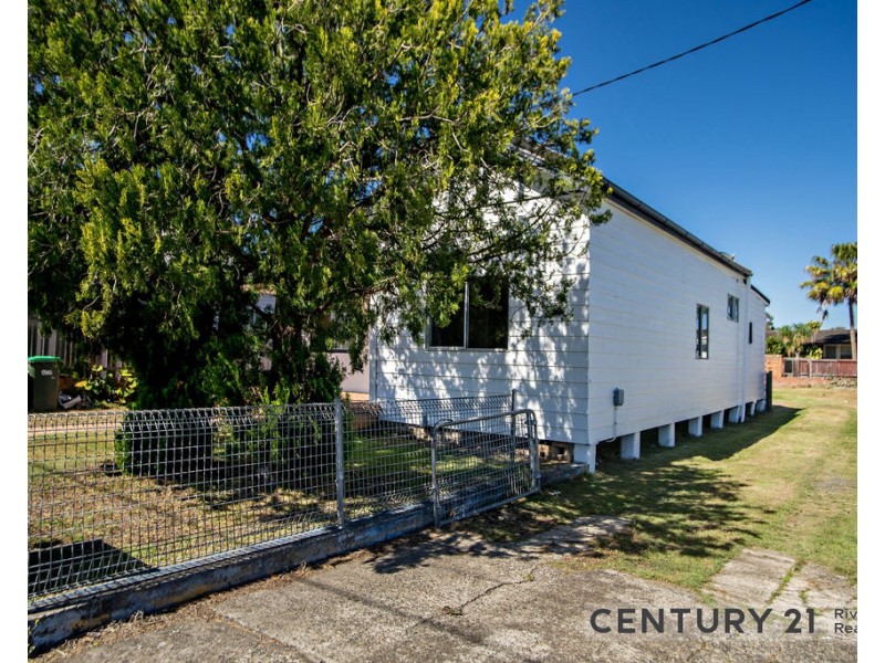 94 Commerce Street, Taree NSW 2430