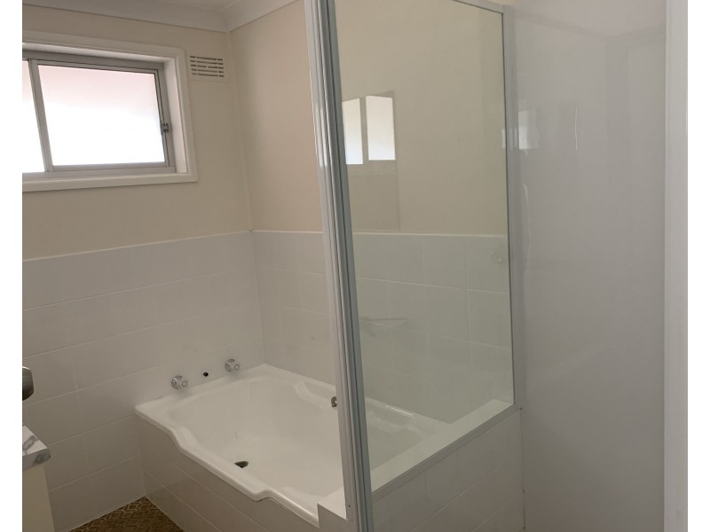2 Kanangra Drive, Taree NSW 2430