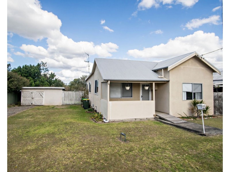 28 McRae Avenue, Taree NSW 2430