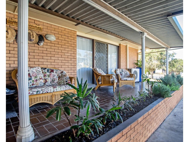 1 Deb Street, Taree NSW 2430