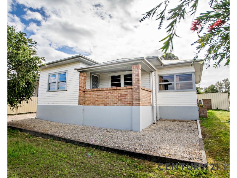 127 Commerce Street, Taree NSW 2430