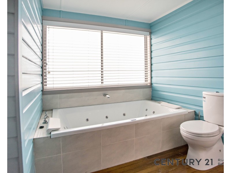 127 Commerce Street, Taree NSW 2430