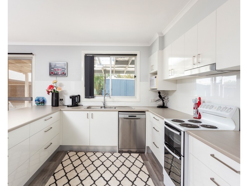 16 Cowper Street, Taree NSW 2430