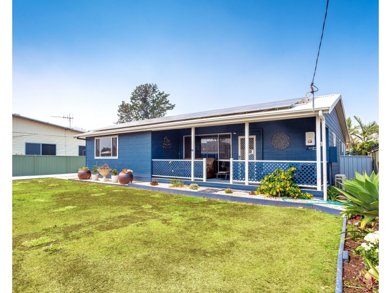 16 Cowper Street, Taree NSW 2430