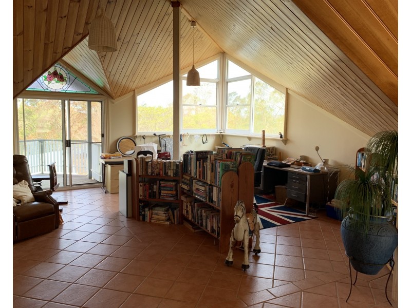 16A Crescent Ave, Taree NSW 2430