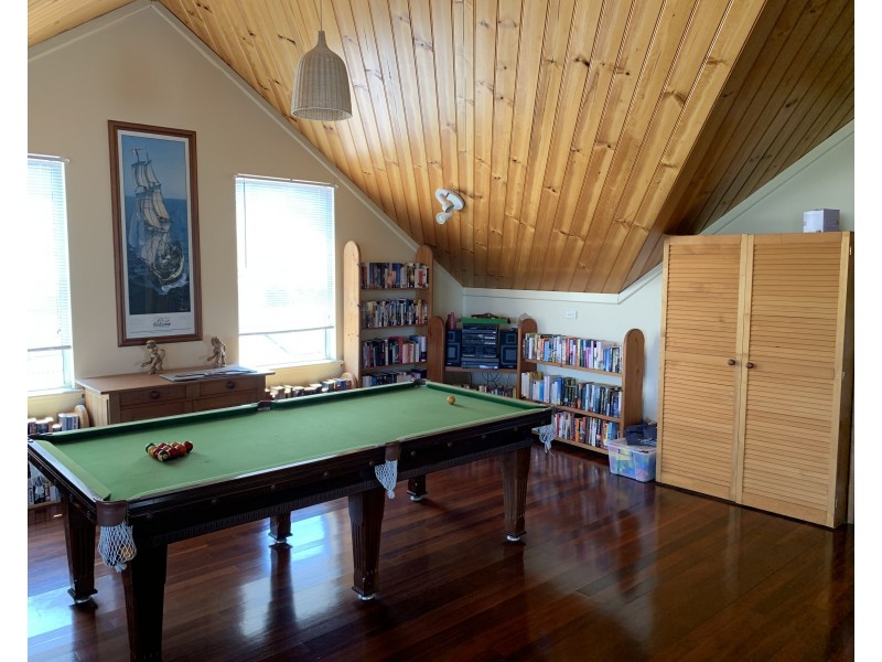16A Crescent Ave, Taree NSW 2430