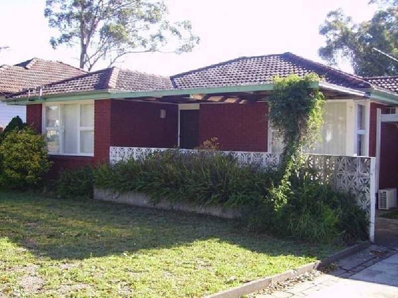 7 TARA ROAD, Blacktown NSW 2148