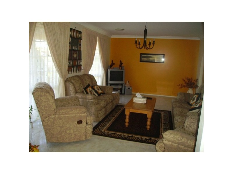 15 AUSTRALORP AVENUE, Seven Hills NSW 2147