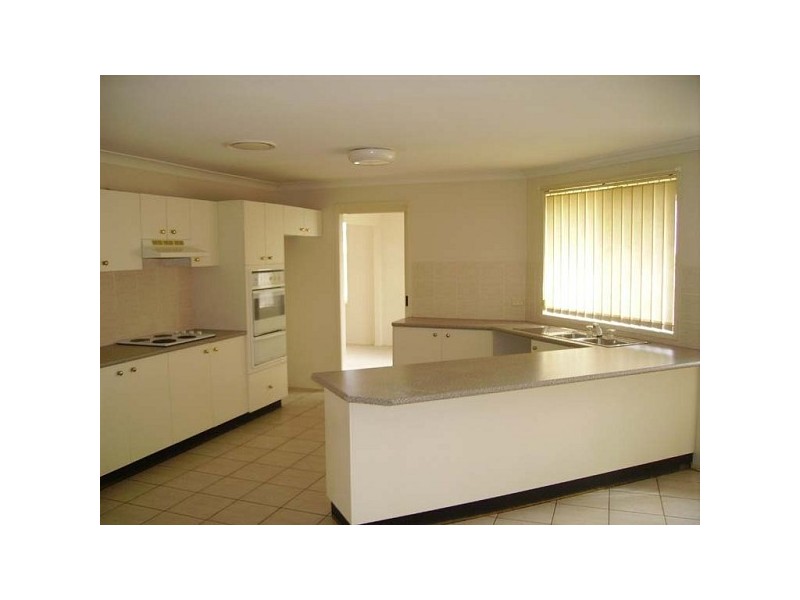 30 KINNANE CRS, Acacia Gardens NSW 2763