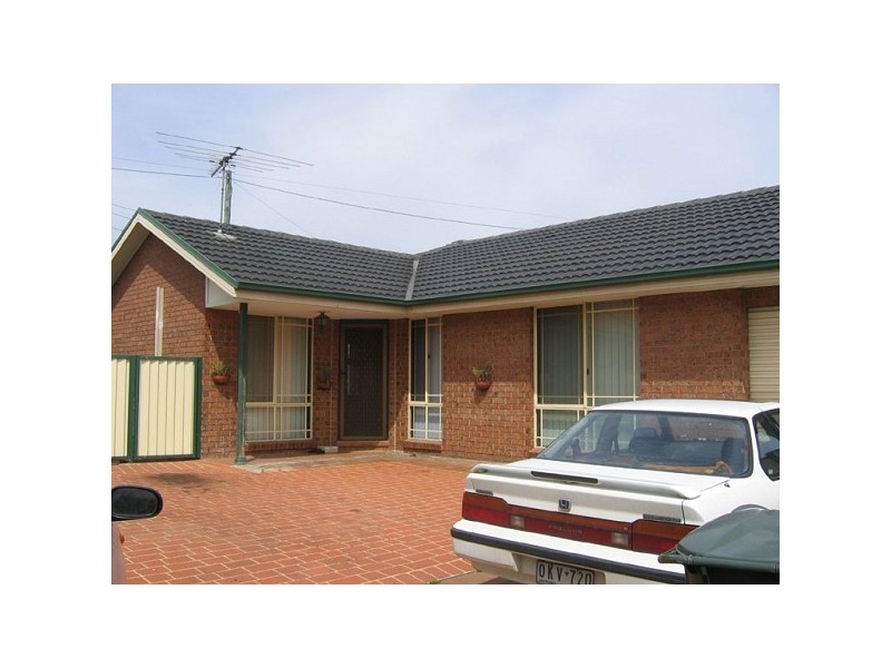 19 CAIRD PLACE, Seven Hills NSW 2147