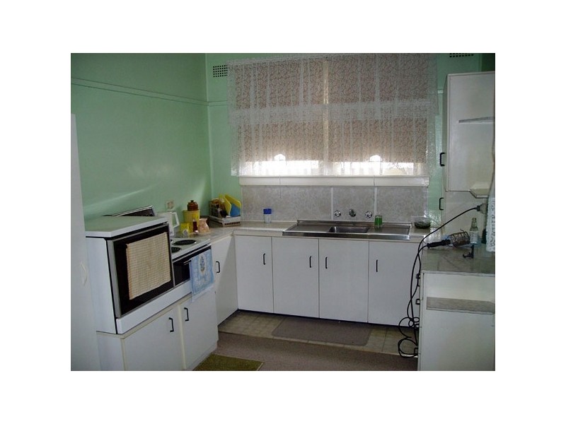 46 FOURTH AVENUE, Seven Hills NSW 2147