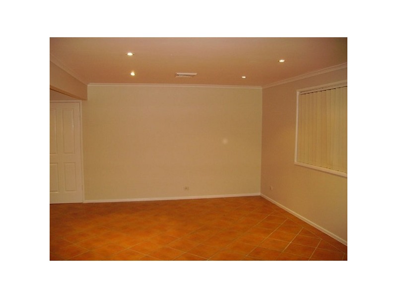 106 ELLAM DRIVE, Seven Hills NSW 2147