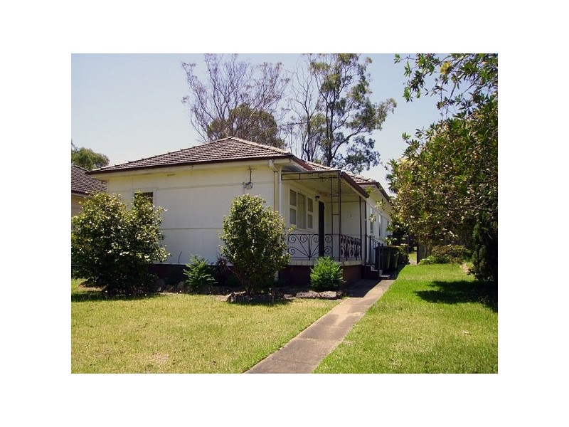 1 STUTT STREET, Kings Park NSW 2148
