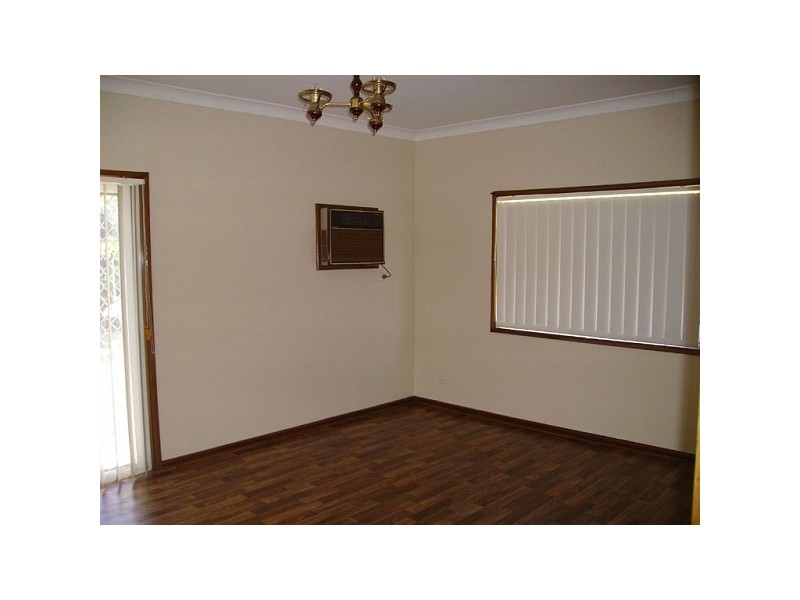 1 STUTT STREET, Kings Park NSW 2148