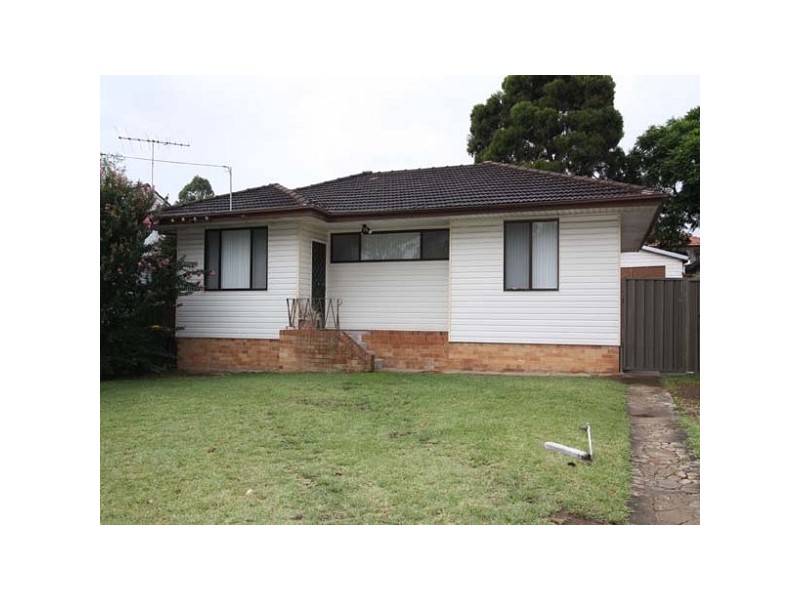 17 Blaxland Street, Lalor Park NSW 2147