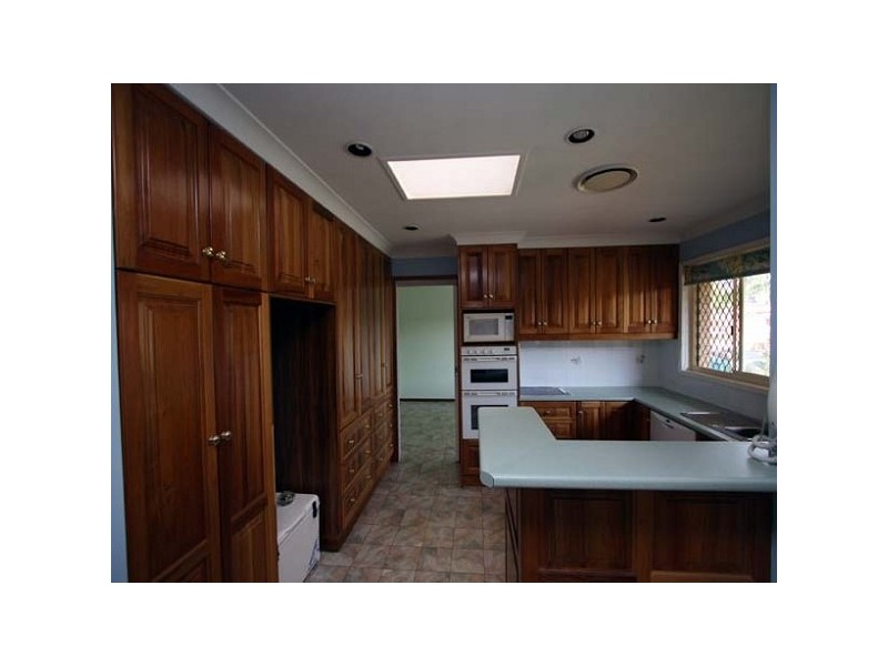 16 Topaz Crescent, Seven Hills NSW 2147