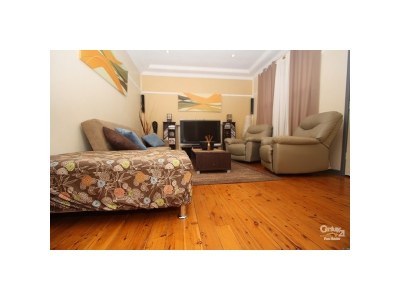 8 Mamie Avenue, Seven Hills NSW 2147