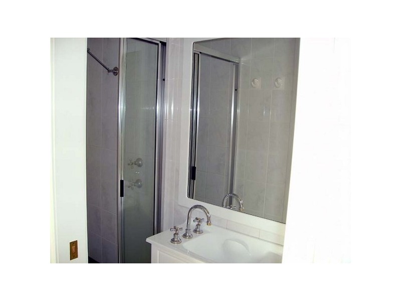 16 Topaz Crs, Seven Hills NSW 2147