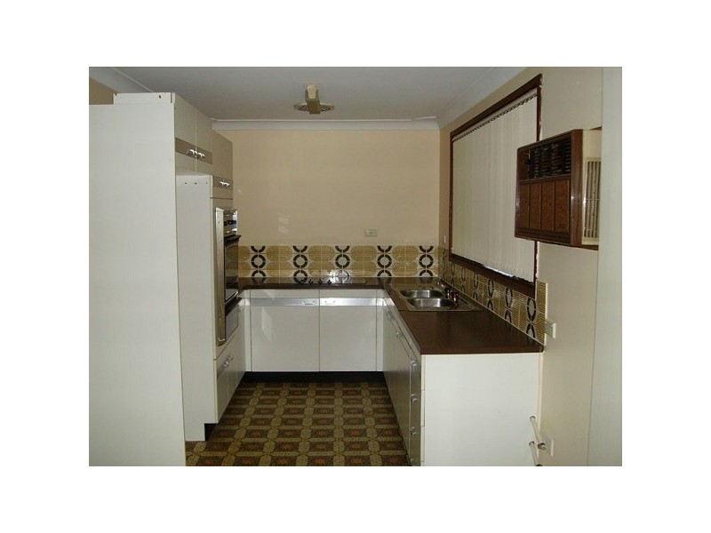 19 Winnipeg Street, Seven Hills NSW 2147