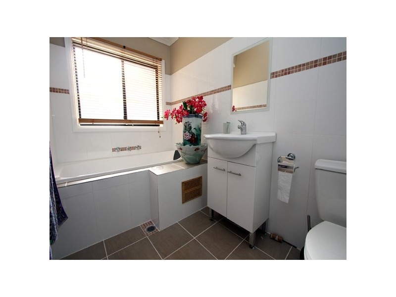 33 Patterson Road, Lalor Park NSW 2147