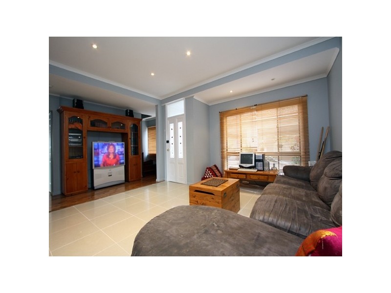 33 Patterson Road, Lalor Park NSW 2147