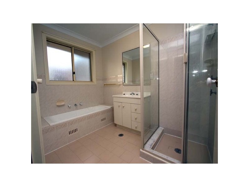 7 Bromfield Avenue, Prospect NSW 2148