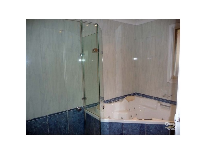 292 Old Windsor Road, Old Toongabbie NSW 2146