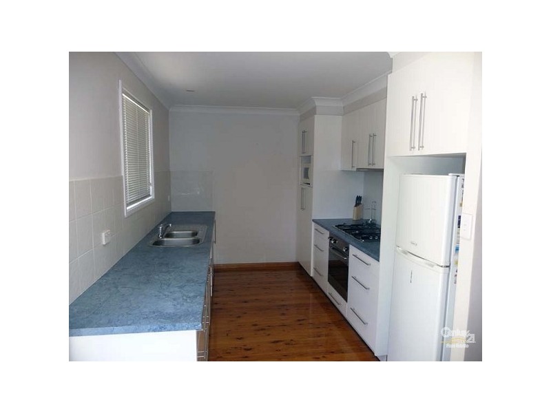 4 Thames Place, Seven Hills NSW 2147