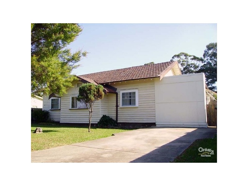 32 Reynolds Street, Toongabbie NSW 2146