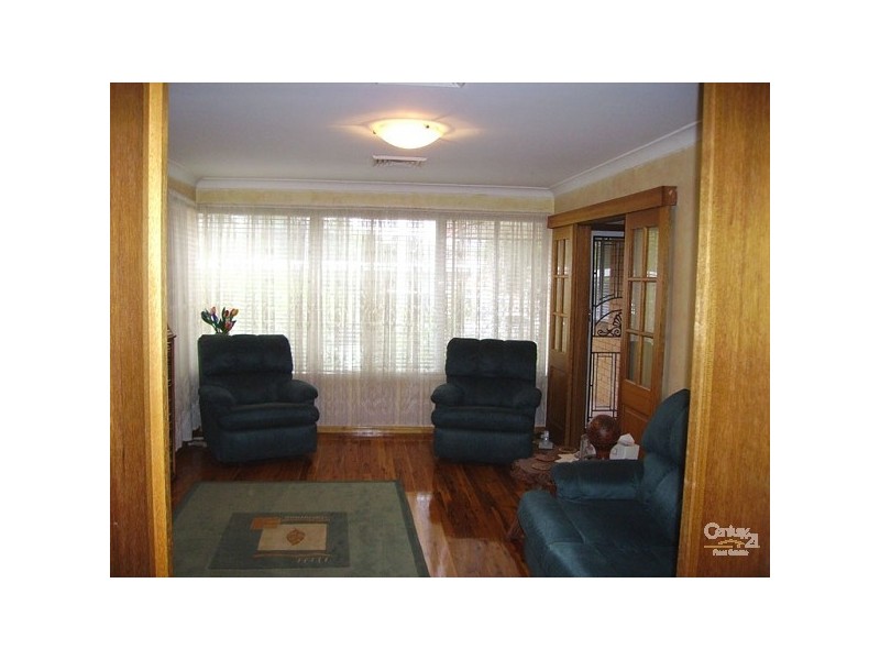 63 Himalaya Crs, Seven Hills NSW 2147