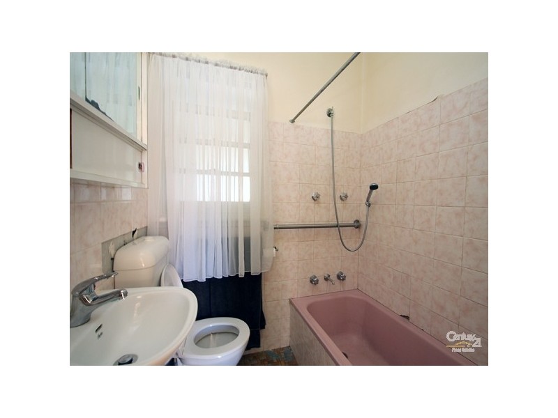 38 GRANTHAM ROAD, Seven Hills NSW 2147