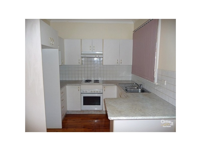 2 DUMBLE STREET, Seven Hills NSW 2147