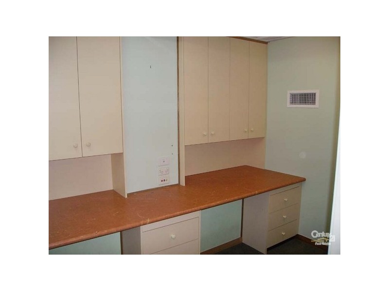 16 TOPAZ CRESCENT, Seven Hills NSW 2147