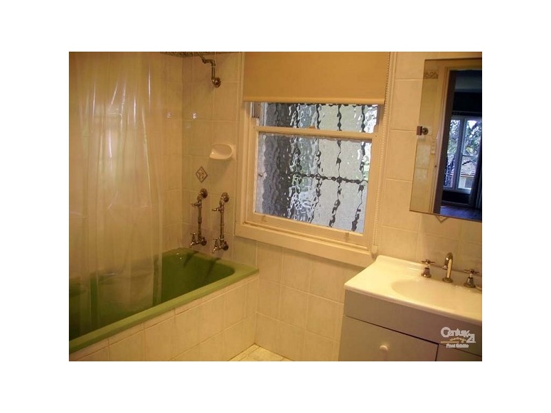 104 LUCAS ROAD, Seven Hills NSW 2147