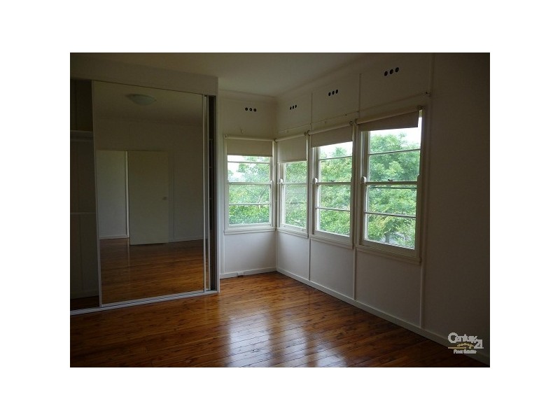 9 Third Avenue, Seven Hills NSW 2147